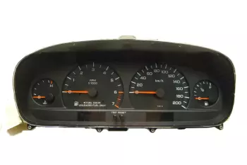 P0468563 TN257410-2250 Le compteur, compteur de vitesse, tableau de bord Chrysler