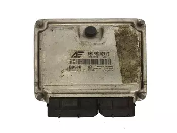 038 906 019 FC Calculateur ecu Seat Volkswagen