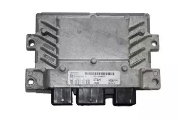 8V21-12A650-TH Calculateur d’ ordinateur ecu Ford