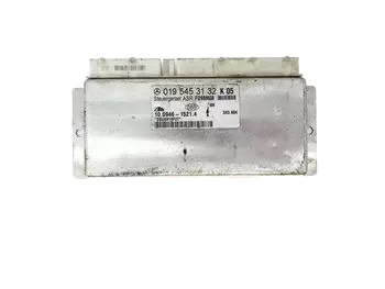 0195453132 Calculateur Mercedes-Benz