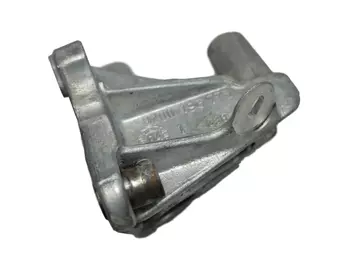 8200193773 Support moteur Renault _1,9 DCI F9Q