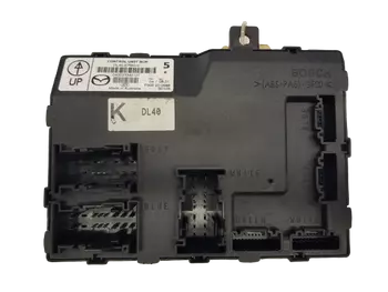 DL40-67560-C DL4067560C  Calculateur Mazda