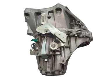 7701700546  Boîte de vitesse Nissan 1,8 16V