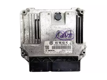 03G 906 021 JF Calculateur Volkswagen