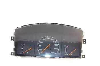 PLF70 GJ84 Le compteur, compteur de vitesse, tableau de bord Mazda