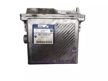 7 700 867 274 Calculateur Mitsubishi Renault