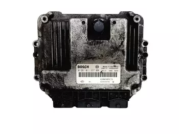0 281 011 237 Calculateur Renault