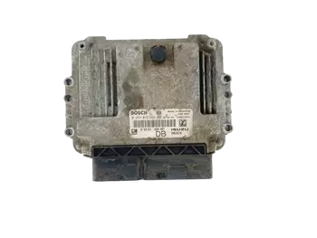 55560810DB Calculateur Opel
