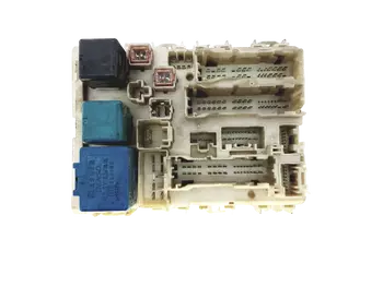 82730-52700  Boîtier fusibles Toyota