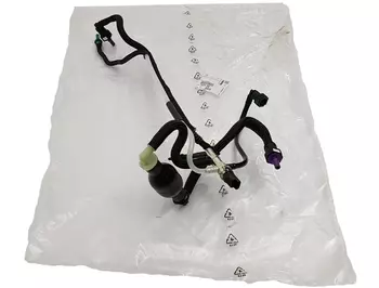 1574S8 Tuyau d’alimentation carburant Citroen Peugeot _1.4 HDi