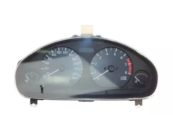 MR308400 0P0231001 Le compteur, compteur de vitesse, tableau de bord Mitsubishi