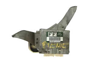 89540-44010 Calculateur Toyota