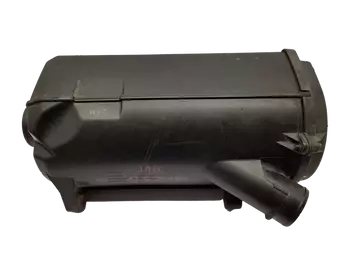 7700865972 Boîtier filtre a l`air Renault 2.5 TD