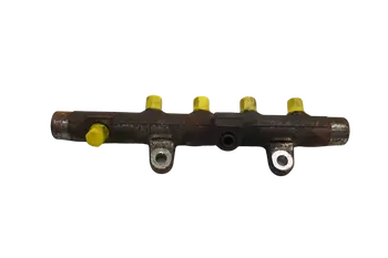 8200815617 8200397346 Rampe d'injection Renault 1,5 DCI K9K