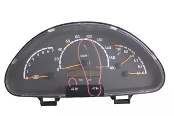 A001 446 8521 A0014468521 Le compteur, compteur de vitesse, tableau de bord Mercedes-Benz