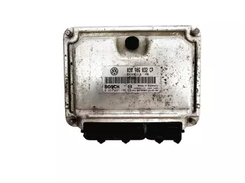 030 906 032 CP Calculateur Volkswagen