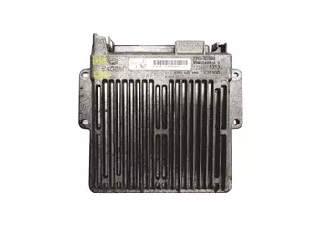 7700102990 Calculateur Renault