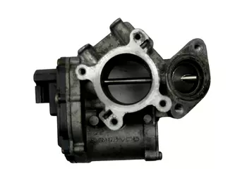 147100385R Soupape  egr Nissan Opel Renault _2,0 DCI | 2,3 DCI - CDTI