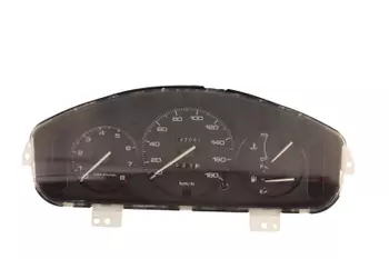 769924-110 DC21218-120 Le compteur, compteur de vitesse, tableau de bord Mazda