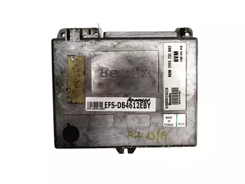 S100811102 B Calculateur Renault
