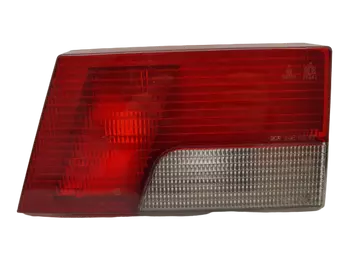 635171 Phare de voiture Peugeot