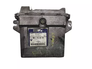 7700107773 Calculateur Renault