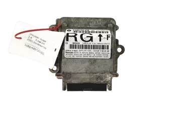 04748604AA  Calculateur Chrysler