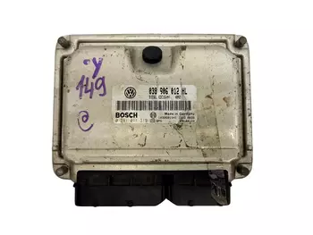 038906012HL Calculateur ecu Volkswagen