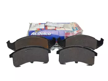 18024933 Plaquettes de frein Buick Chevrolet Oldsmobile Pontiac