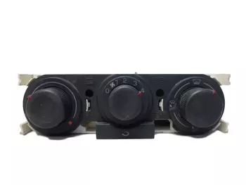 6L0819045 Commande chauffage Seat