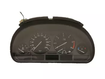 110008735034 Le compteur, compteur de vitesse, tableau de bord BMW Diesel