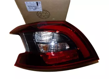 9823728680 Phare de voiture Peugeot