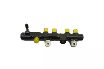 175214011R Rampe d'injection Dacia Mercedes-Benz Renault _1,5 dci