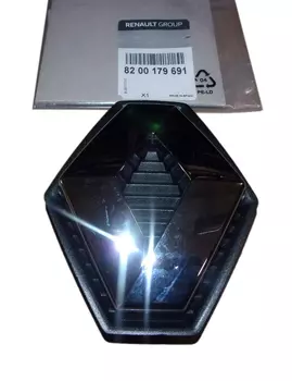 8200179691,  8200115115 Emblème Renault