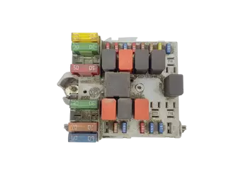 46796534  Boîtier fusibles Fiat