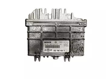 032 906 026 D Calculateur Volkswagen
