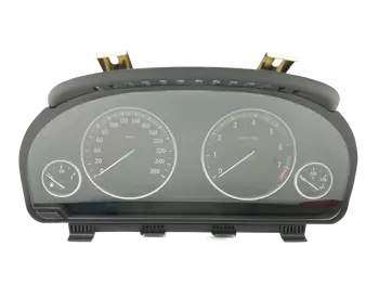 9348711-01  Bloc compteurs vitesse BMW