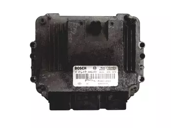 0 281 011 549 Calculateur Renault