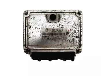 030906032R Calculateur Volkswagen