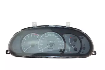 MB899938 Le compteur, compteur de vitesse, tableau de bord Mitsubishi