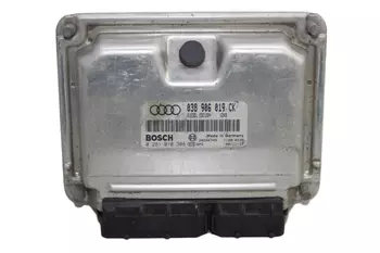 038 906 019 AN Calculateur d’ ordinateur ecu Audi