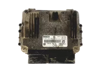 55560810DB Calculateur Opel