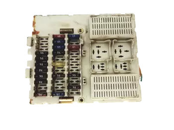 518773502 Boîtier fusibles Ford