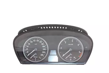 110.080.213 Le compteur, compteur de vitesse, tableau de bord BMW
