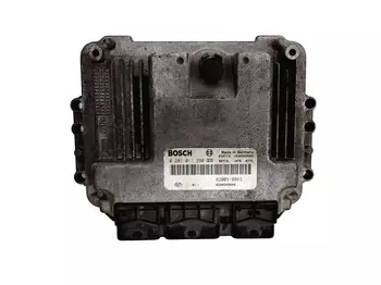 0 281 011 390 Calculateur Renault