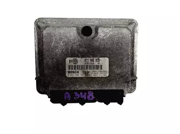 071 906 018 Calculateur Volkswagen