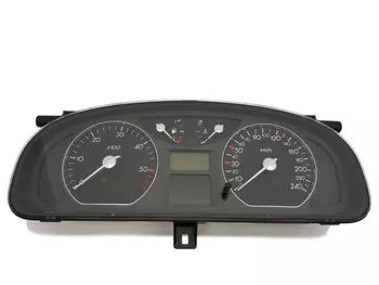 8200218888B 8200218888 Bloc compteurs vitesse Renault Diesel