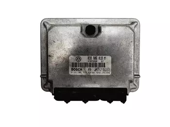 038 906 018 M Calculateur Volkswagen
