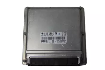 A 688 153 02 79 Calculateur d’ ordinateur ecu Mercedes-Benz