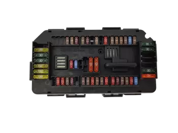 922487903  Boîtier fusibles BMW
